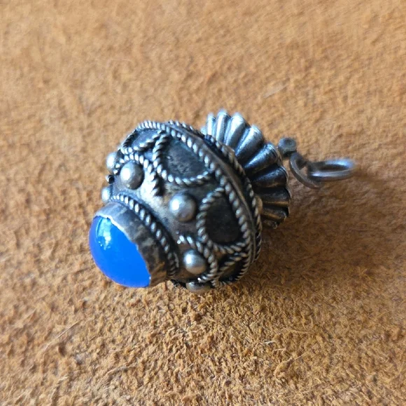 Vintage Etruscan Sterling Silver Large Purse Charm Bead Jade Pendant Focal 7gram - Picture 3 of 6